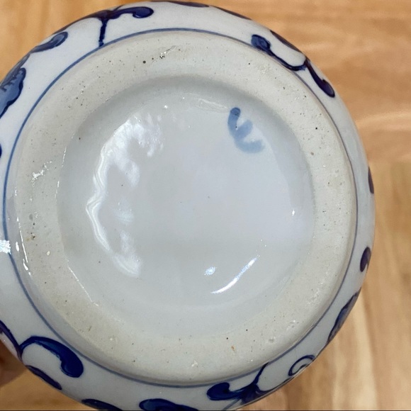 Vintage BOMBAY  Blue & White Ceramic 7” Teapot - Picture 11 of 11